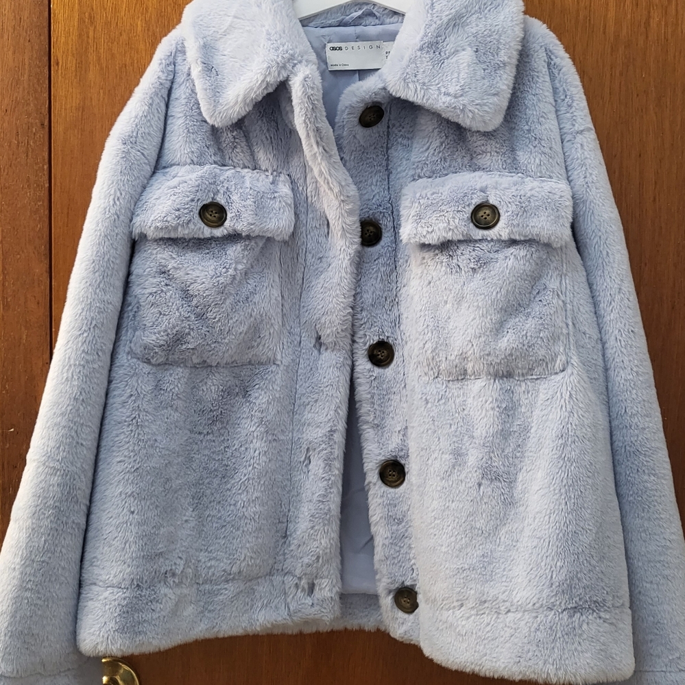 Oversized light blue jacket